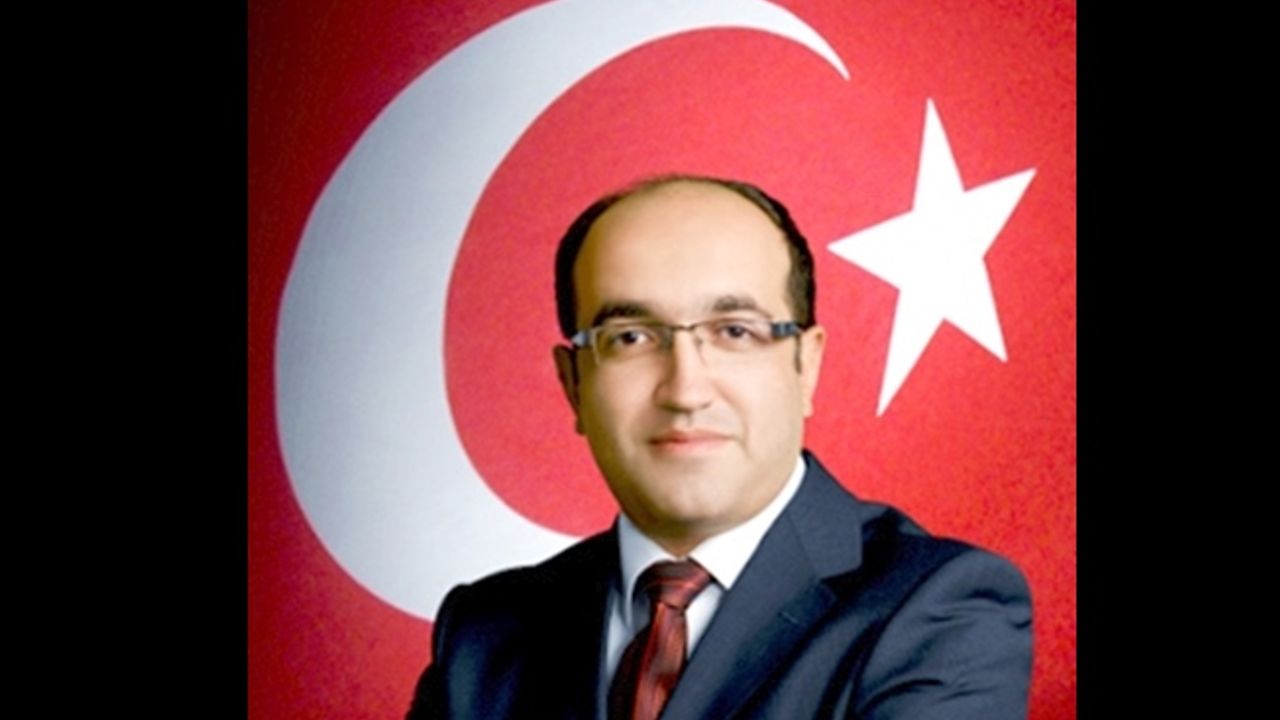 Mustafa Çöl  kimdir? Mustafa Çöl nereli ?