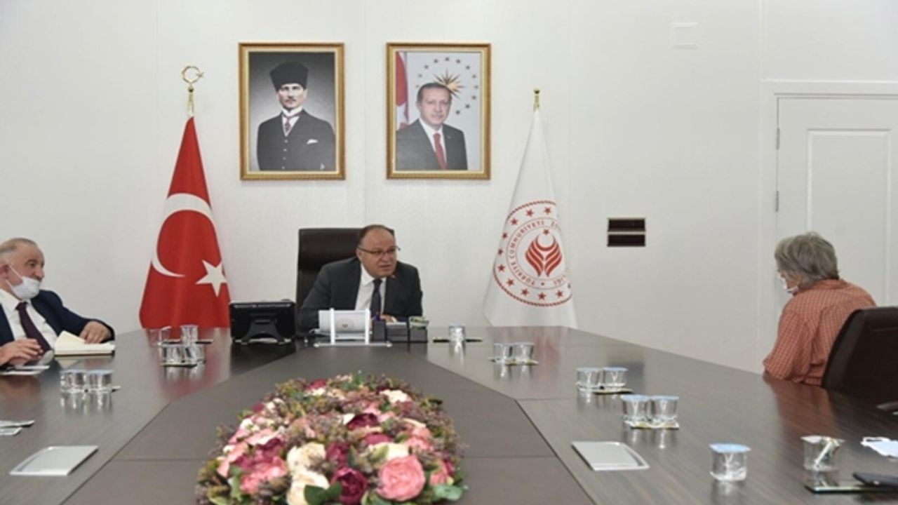 Zonguldak Valisi Mustafa Tutulmaz Vatandaşları Dinledi