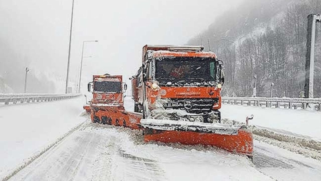 Bolu tüneli yapılacak kar temizleme çalışması nedeniyle bu gece trafiğe kapatılacak