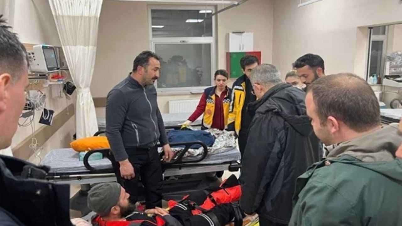 Artvin'de çığ düştü: 2 ölü, 7 yaralı