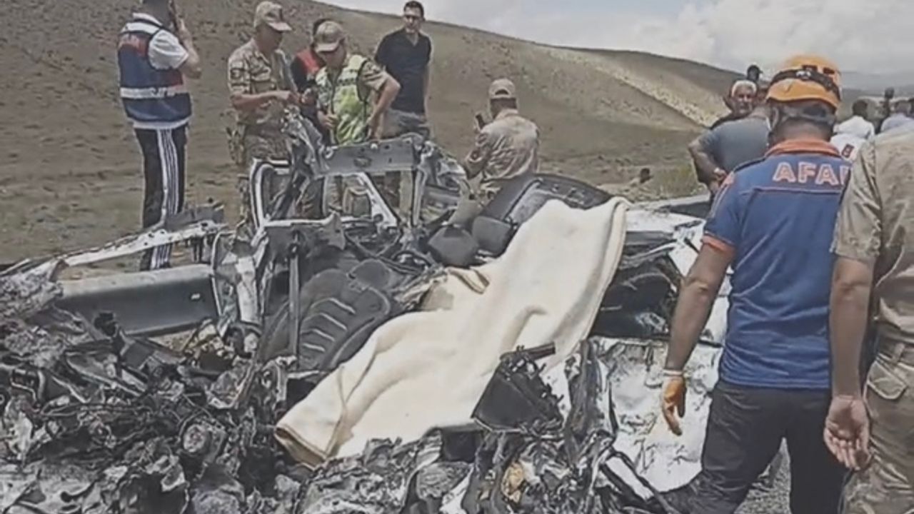 Askeri araçla otomobil çarpıştı: 1 kişi öldü,1 asker şehit oldu