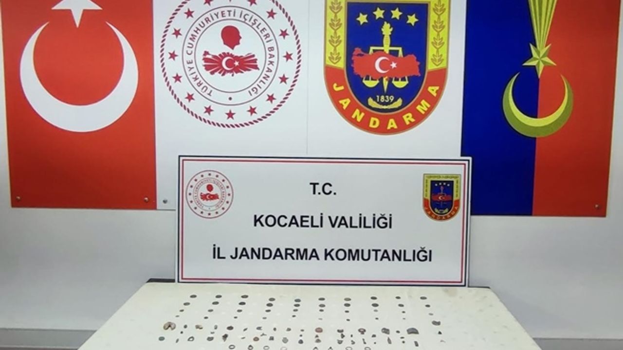 Roma ve Bizans dönemine ait tarihi parçalar ele geçirildi
