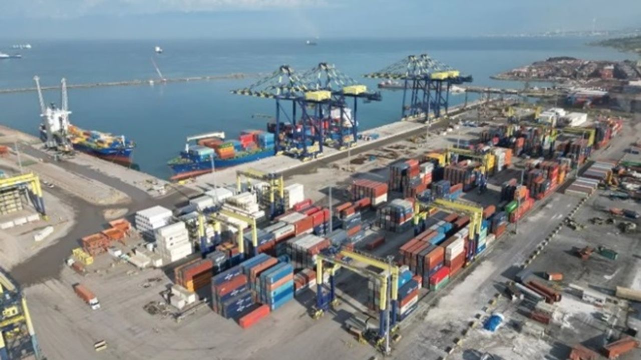 İskenderun'da bir rıhtım daha gemi trafiğine açıldı