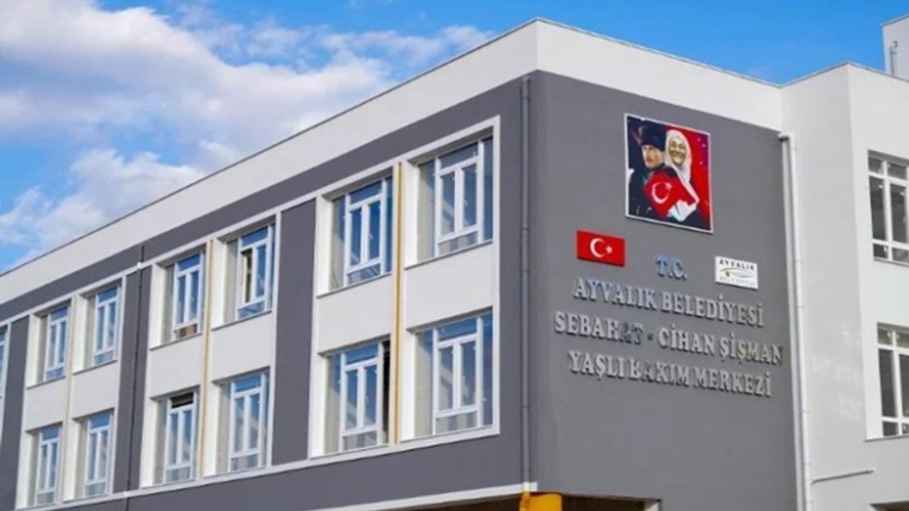 Ayvalık'ın ilk yaşlı bakımevi gün sayıyor