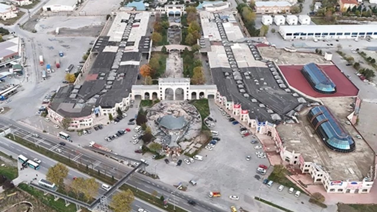 Kütahya'da Çiniciler Çarşısı hak ettiği değere kavuşacak