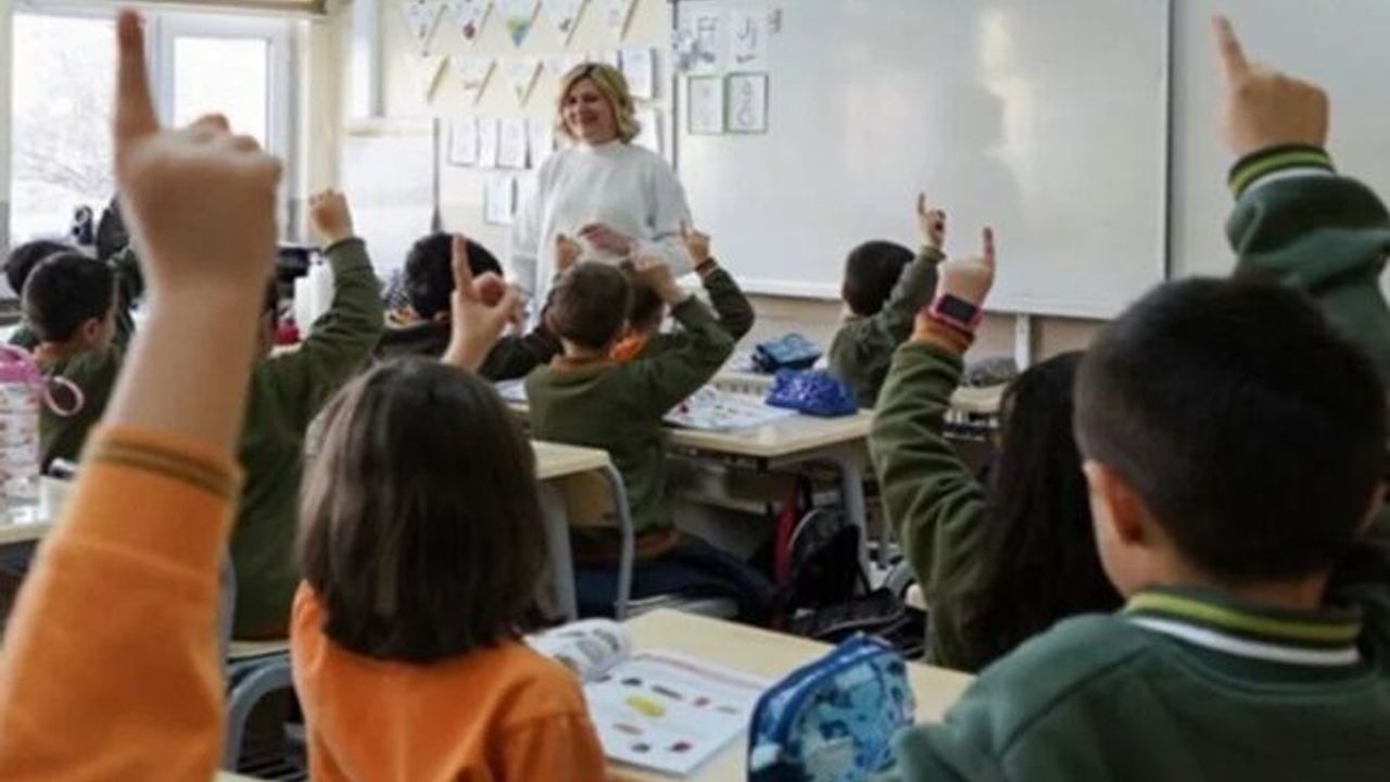 1 Nisan'da okullara seçim tatili!
