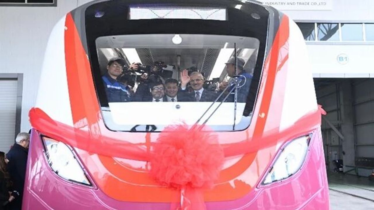 Arnavutköy-Havalimanı metro hattı yarın açılıyor