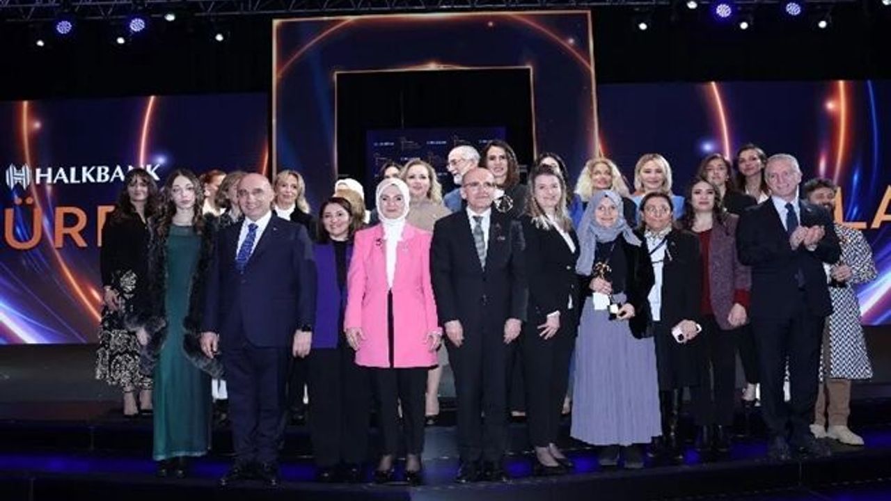 Kadın Girişimcilik Yarışması'nda ödüller sahiplerini buldu