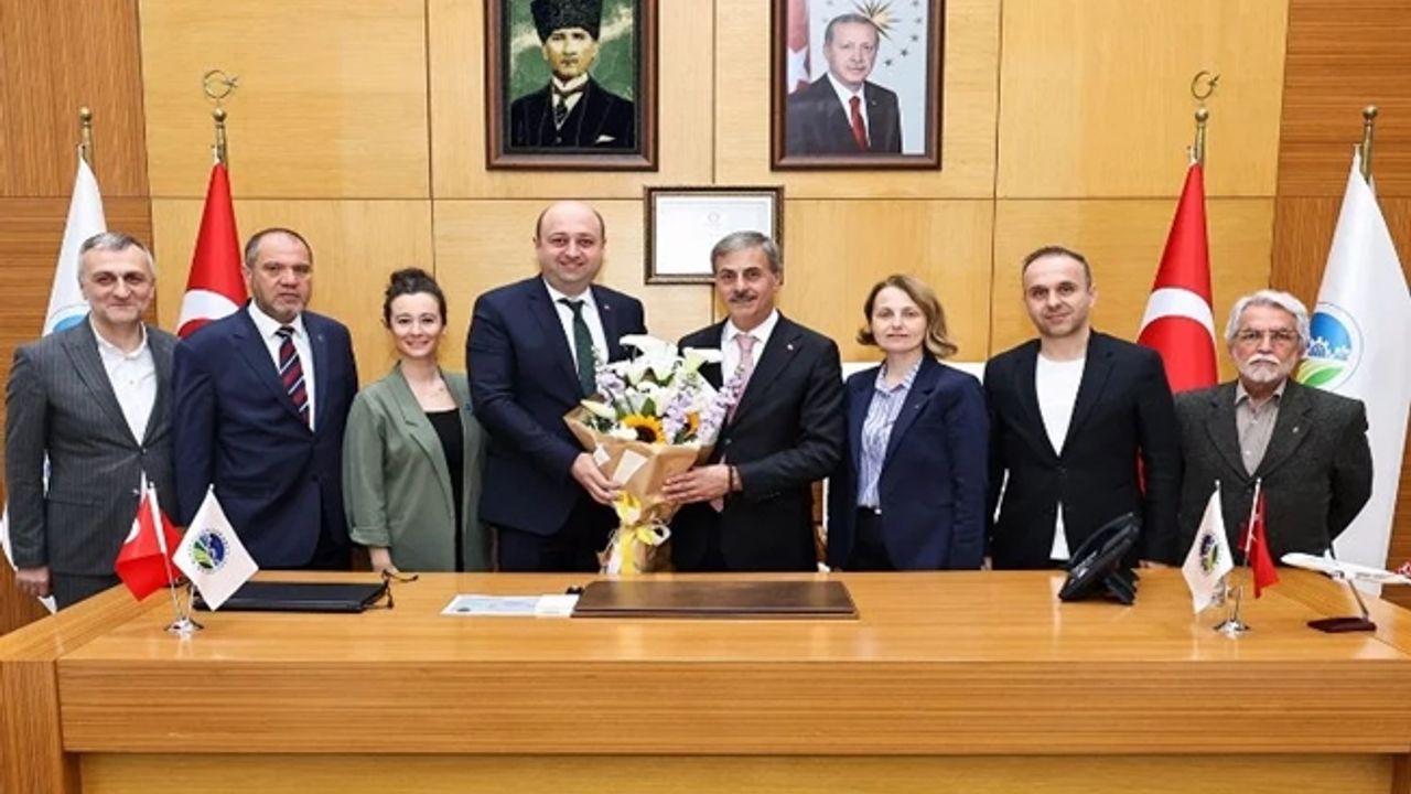 Sakarya'da Başkan Alemdar'a ziyaretler sürüyor