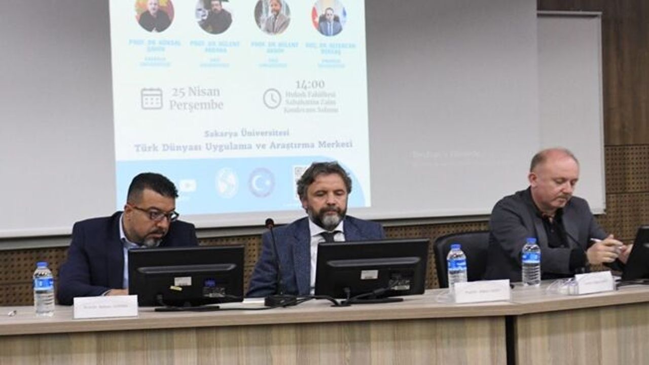 SAÜ'de Doğu Türkistan ve Uygur Meselesi Konuşuldu