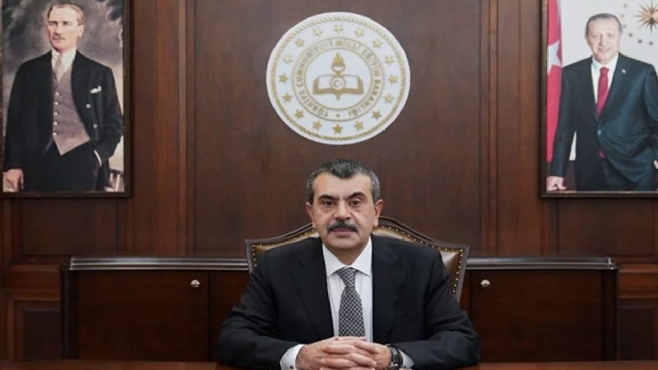 Bakan Tekin şehit öğretmen Yılmaz'ı andı