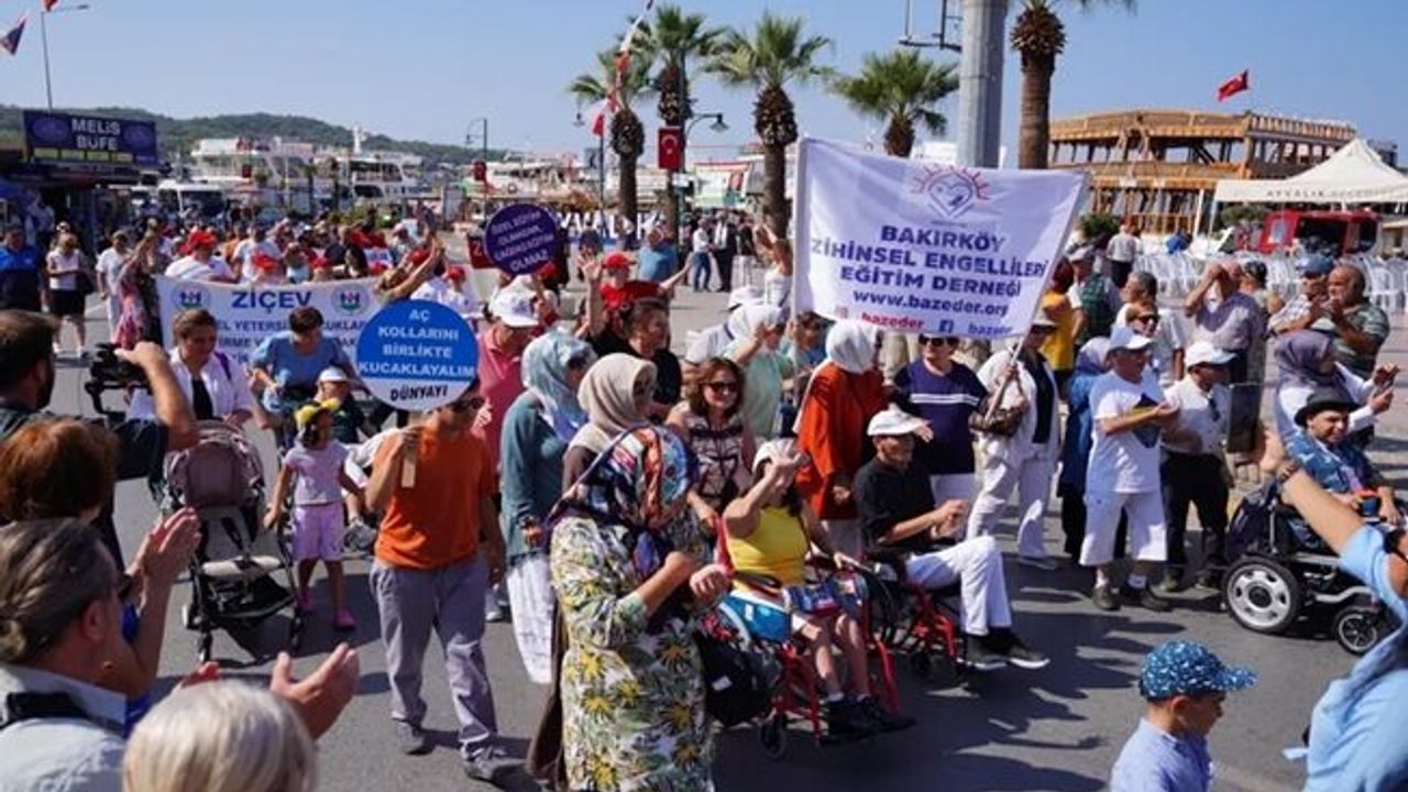 Ayvalık'ta 'Engelliler'le 32'inci buluşma