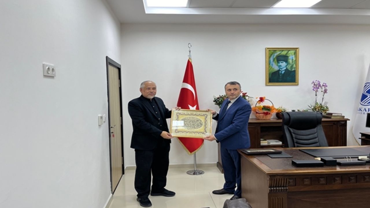 Malezya Heyetinden SAÜ İlahiyat Fakültesi'ne Ziyaret