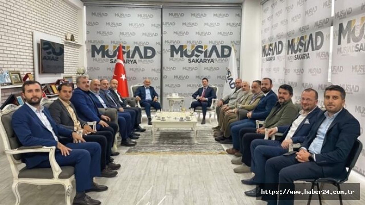 Hendek Belediye Başkanı Püsküllü, MÜSİAD Sakarya Şubesi'ne iadeyi ziyarette bulundu