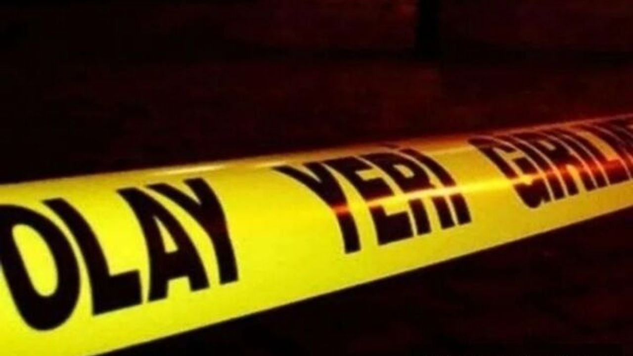 Konya'da sinir krizi geçiren hasta polis memurunu bıçakladı!