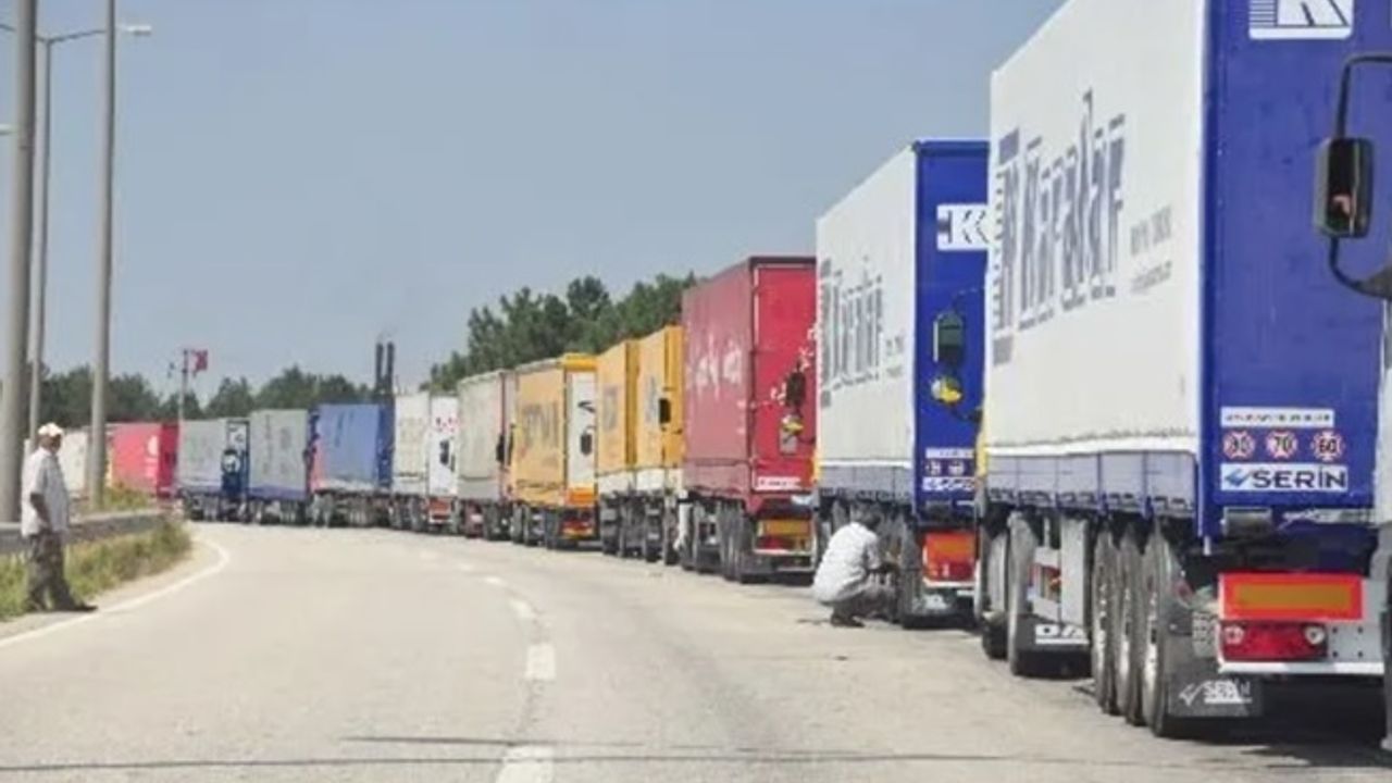 Bulgaristan-Türkiye sınırında TIR geçişleri yeniden başladı