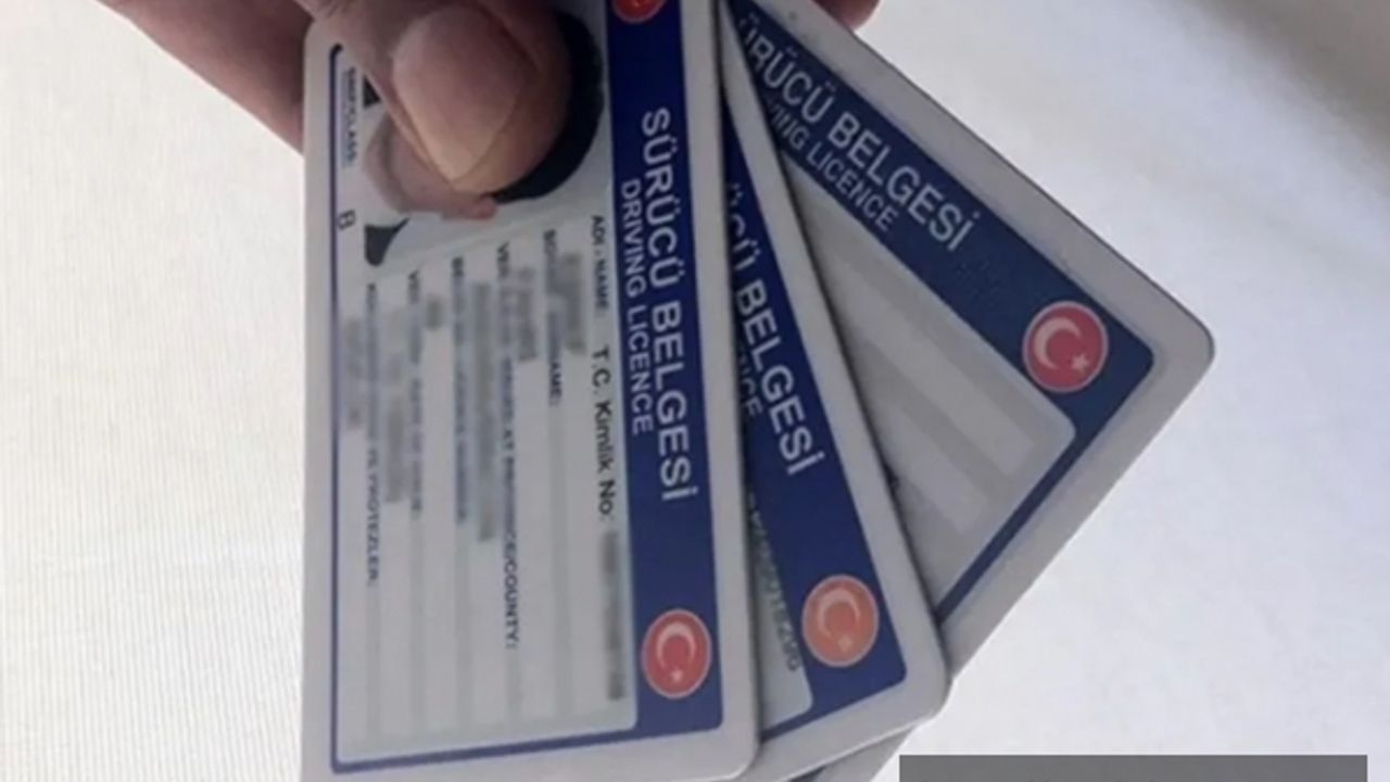 Son tarih 31 Aralık'tı... Eski tip ehliyetler için o süre uzatıldı!