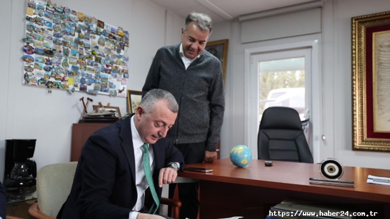 Yekta Türker ev sahipliği yaptı