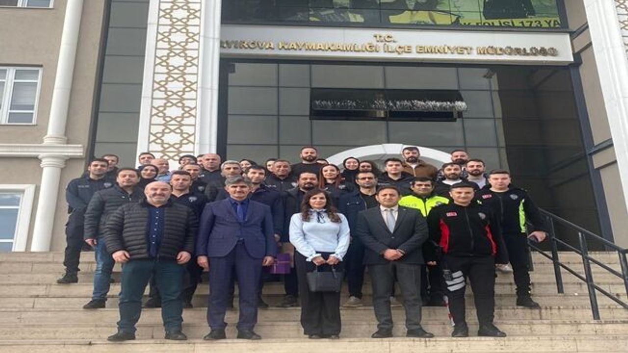 Emniyet Müdürü Şaheser Şen'i İstanbul'a Uğurladılar