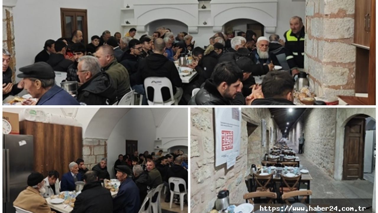 Kaymakam Özyiğit, Çoban Mustafa Paşa Külliyesi’nde İftar Sofrasına Katıldı