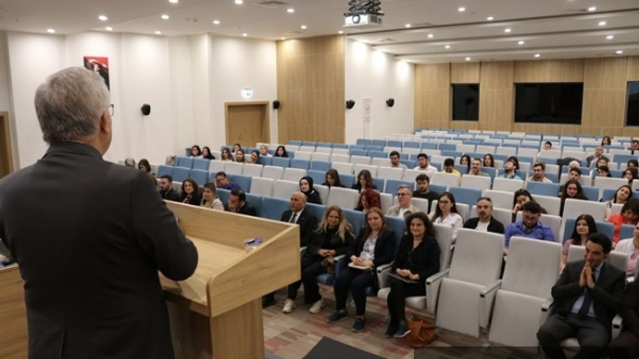 Kocaeli Şehir Hastanesi’nde Hidroterapi Uygulamaları Kursu Başladı