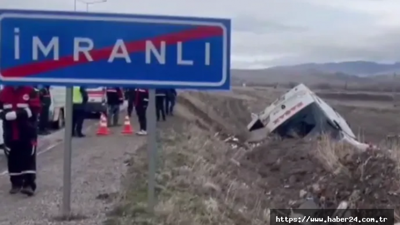 Sivas'ta otobüs devrildi: 2 ölü, 23 yaralı