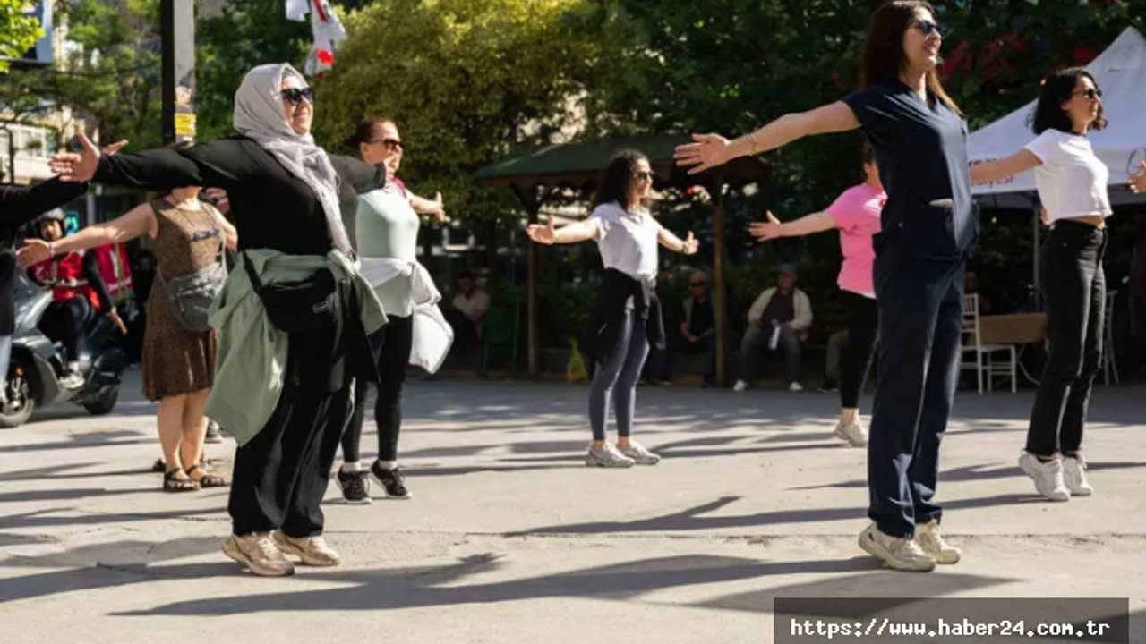 19 Mayıs Gençlik Festivali Küçükpark’ta başladı