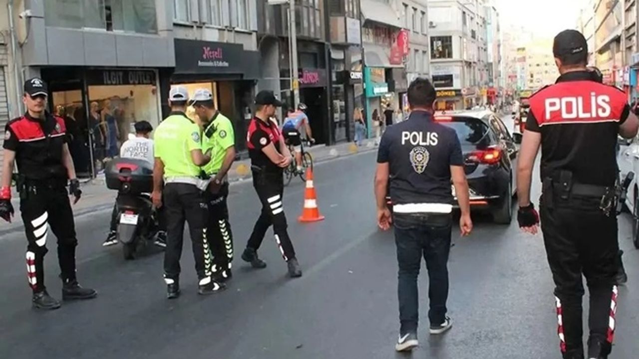 “Huzur İstanbul” uygulamasında geniş çaplı operasyon: 975 gözaltı