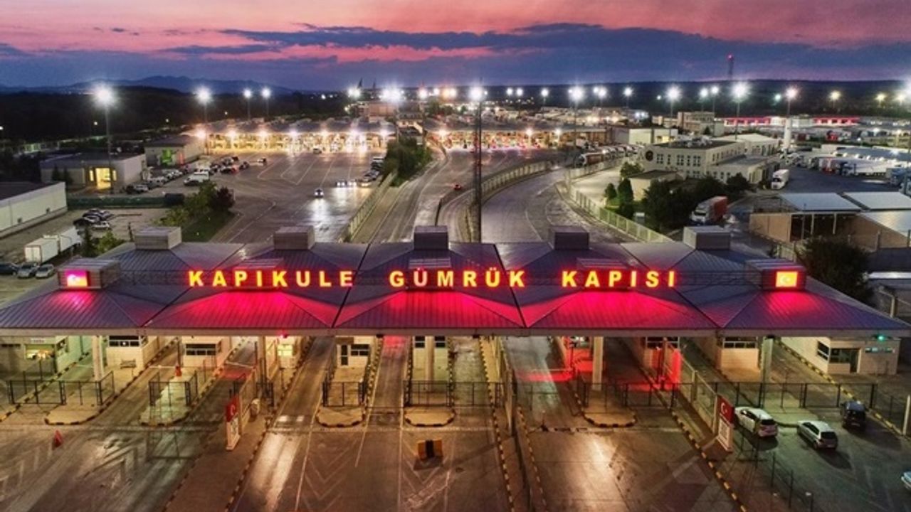 Kapıkule Sınır Kapısı’nda Otobüsten 200 paket uyuşturucu çıktı