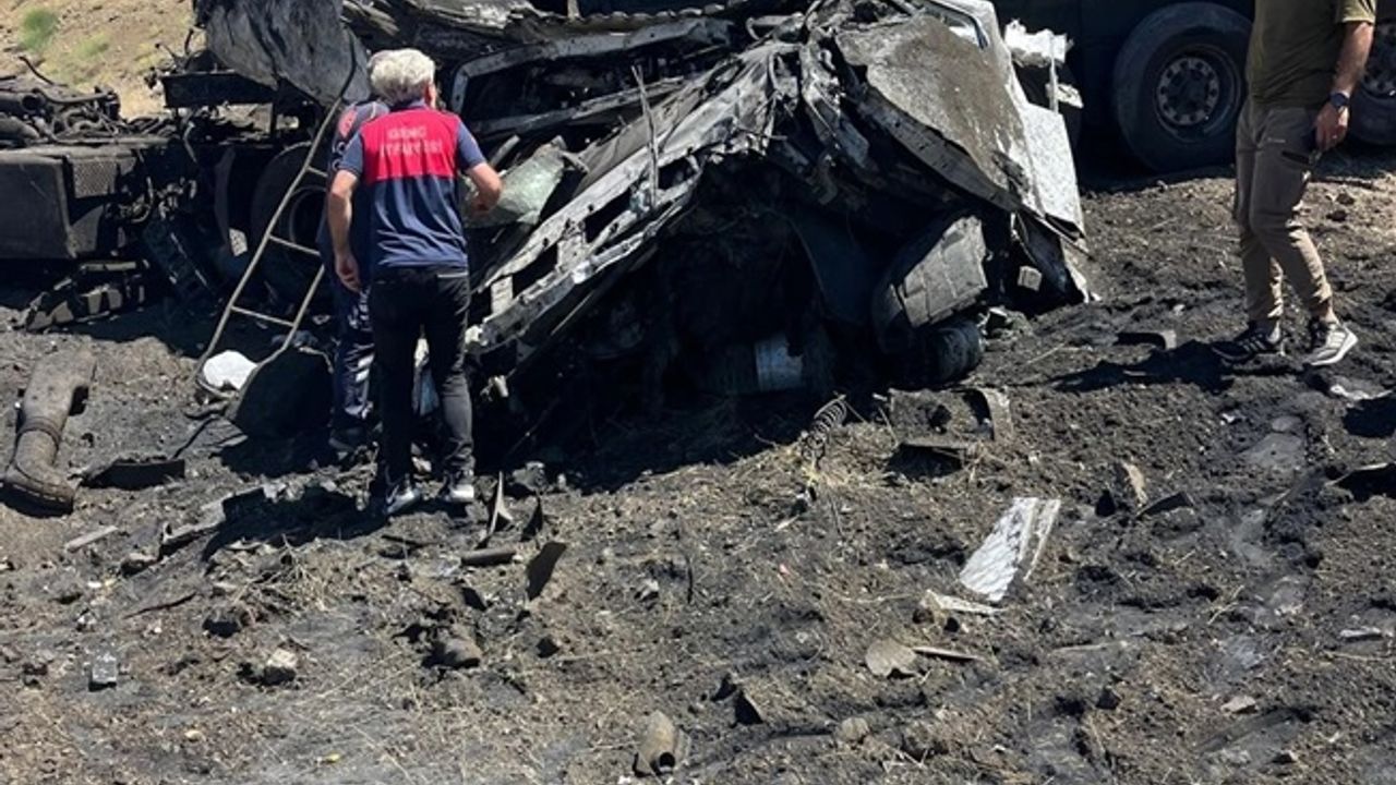 Bingöl'de iki ayrı kazada: 2 ölü, 3 yaralı