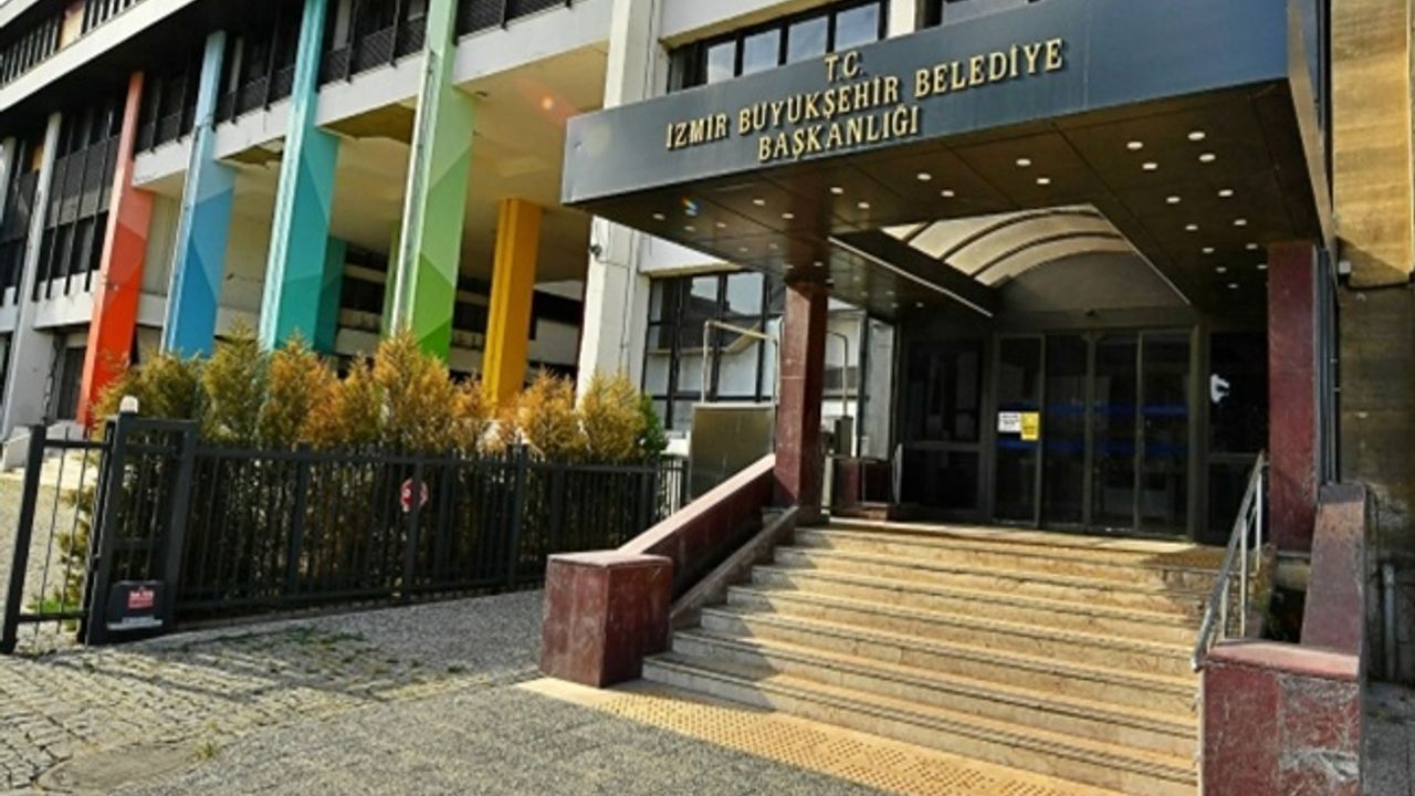 İzmir Büyükşehir Belediyesi’nden Şok Karar: 1000 İşçi İşten Çıkarılıyor