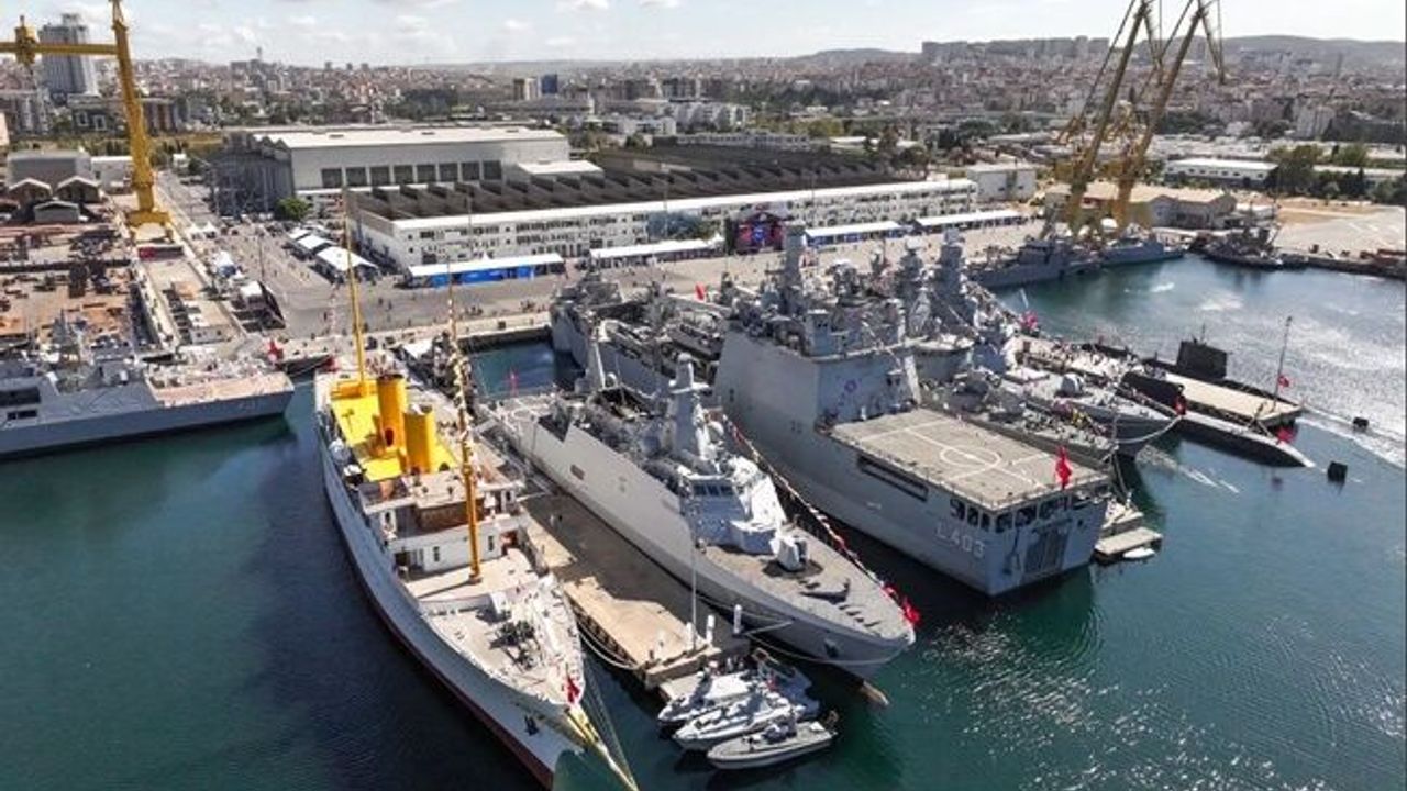 “TEKNOFEST Mavi Vatan” kapılarını halka açtı