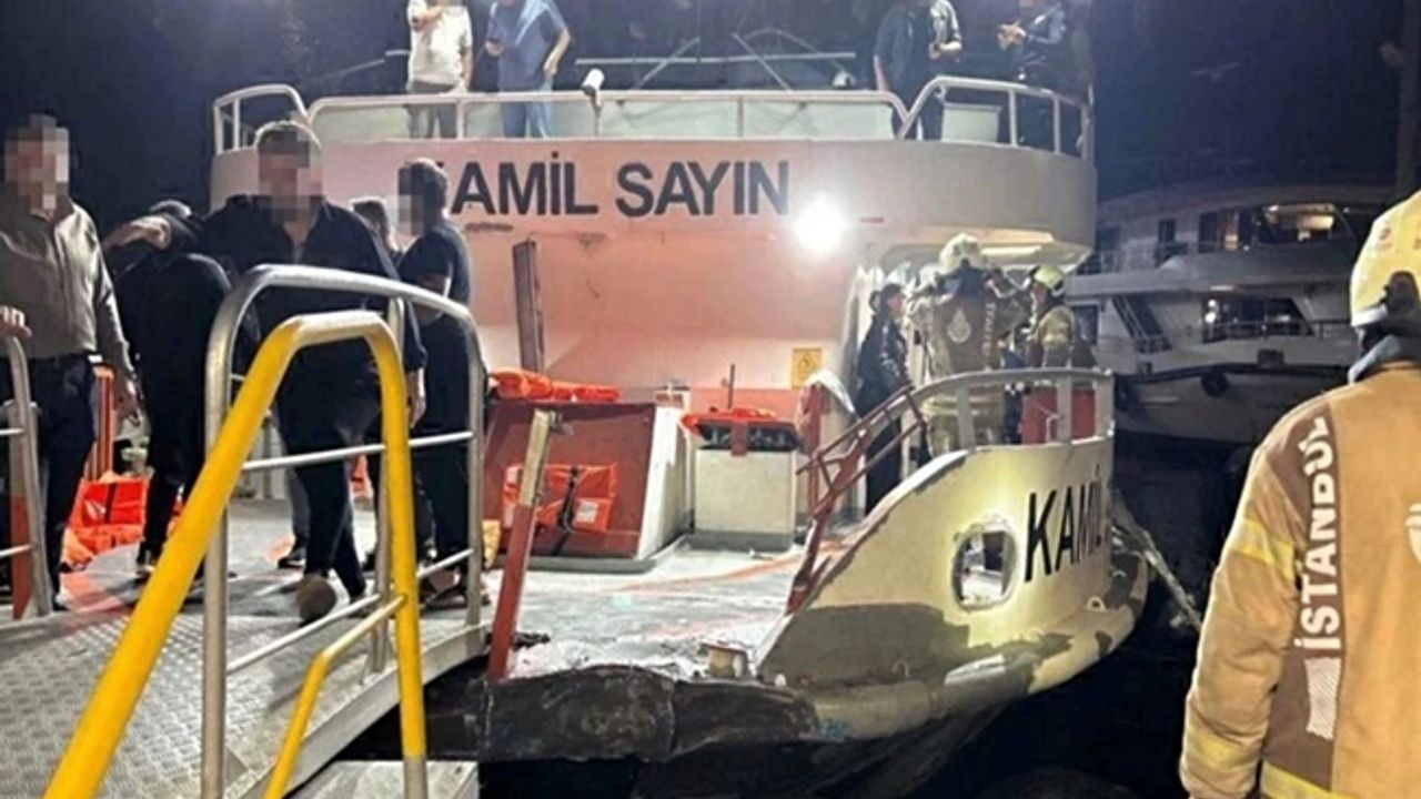 Boğaz’da Çarpışma: Yolcu Teknesi ile Kuru Yük Gemisi Kazasında 12 Yaralı