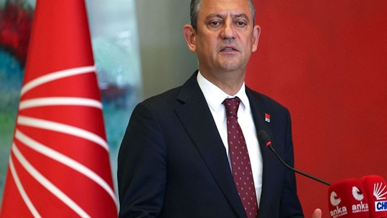 CHP 22. Olağanüstü Kurultayı toplandı: Özgür Özel tek aday