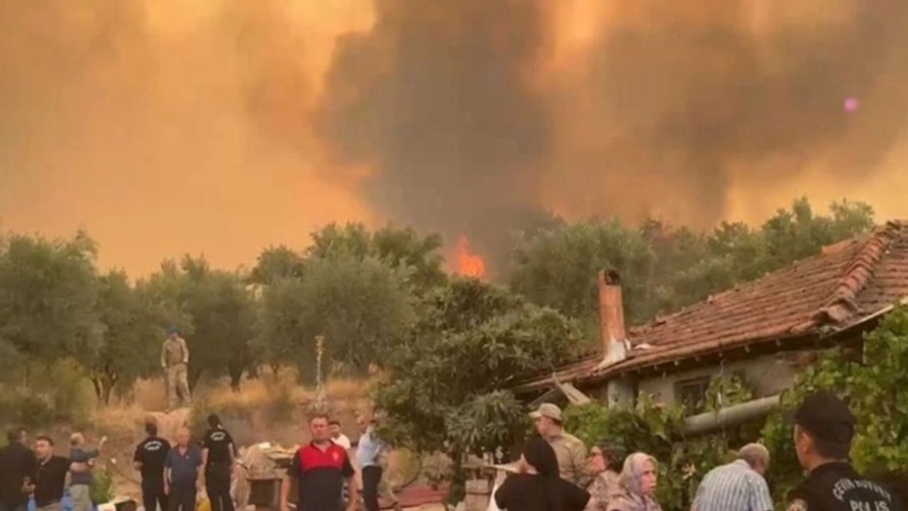 Denizli orman yangını kontrol altına alınmaya çalışılıyor