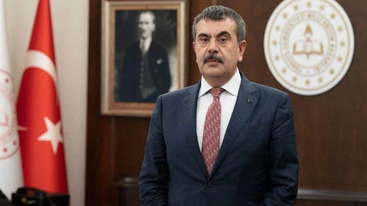Üniforma uygulamasına geçiş velilerin yükünü hafifletecek
