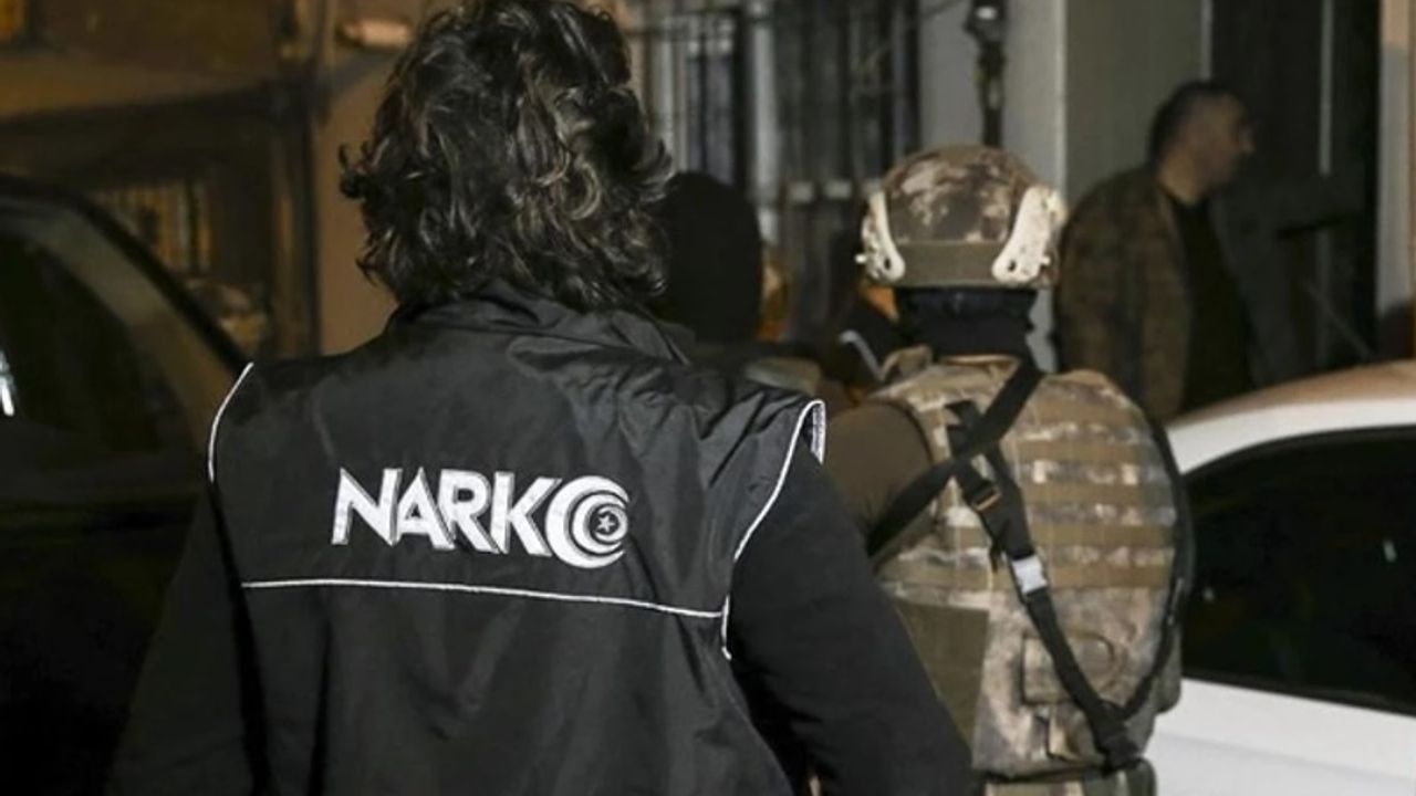 İstanbul’da zehir tacirlerine operasyon: 10 gözaltı