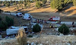 Mersin’de işçi servisi şarampole devrildi: 5 ölü, 14 yaralı