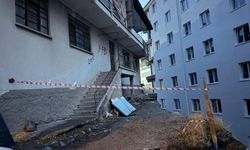 Ankara’nın Altındağ ilçesinde temeli zarar gören bina boşaltıldı