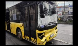 Fatih’te 3 İETT otobüsü çarpıştı