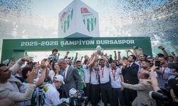 1. Lig'e Yükselen Bursaspor, Kupasını Aldı