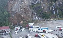 Artvin Hopa’da Tır Parkı’nda heyelan: 1 ölü
