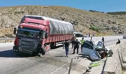 TIR ile çarpışan aracın sürücüsü feci şekilde hayatını kaybetti!
