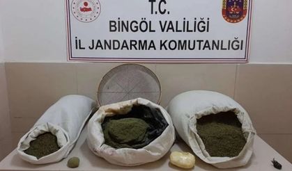 Bingöl’de 24 kilogram toz esrar ele geçirildi