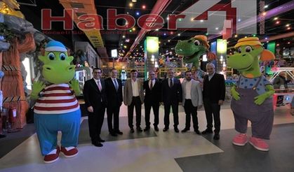 TÜRKİYE’DE BİR İLK OLAN DİNO LİNO FUN PARK GEBZE CENTER’DA AÇILDI