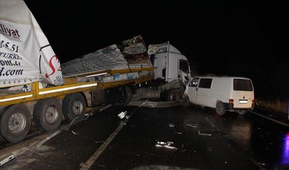 Yol güvenliği almaya çalışan  Jandarma Astsubaya alkollü sürücü çarparak Şehit etti!