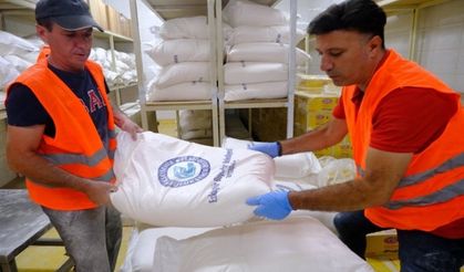 İhtiyaç sahiplerine çuvalla un