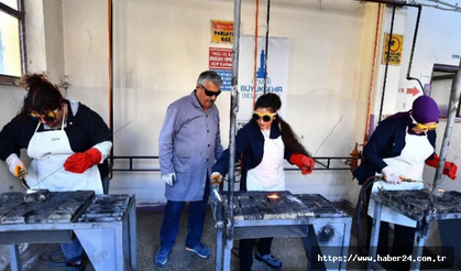 İzmir'de kadın kaynakçılar iş başında