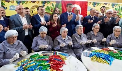 Manisa'da saçılacak 8 ton mesir macunun duası yapıldı