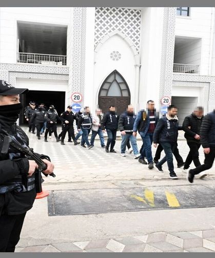 Kendilerini Azerbaycan Şirketi Gibi Tanıttılar: 105 Milyonluk Dolandırıcılık